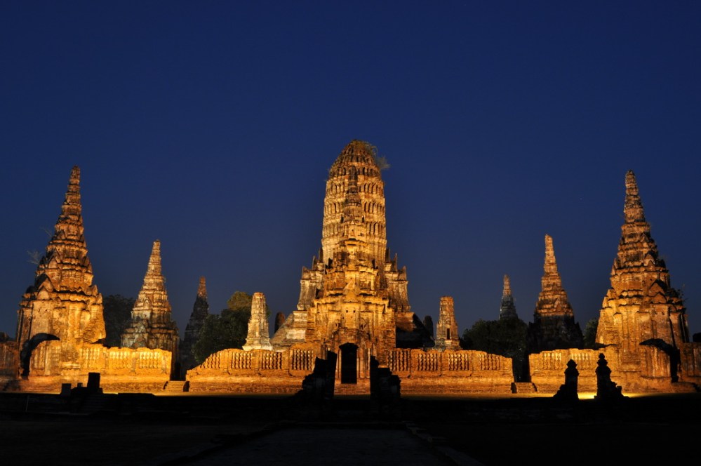 Świątynia Wat Chai Watthanaram w Ayutthayi to jedna z najlepiej zachowanych i najbardziej majestatycznych budowli Królestwa Siamu