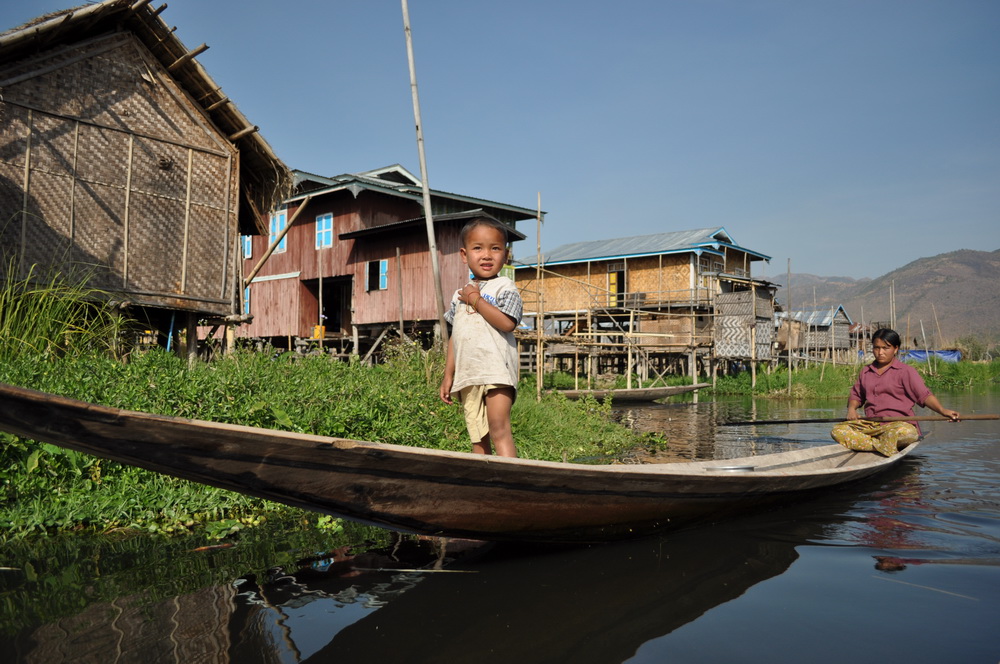 Świat równoległy birmańskich wiosek na wodzie