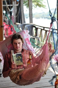Hamak, książka i BeerLao. I tak dzień za dniem